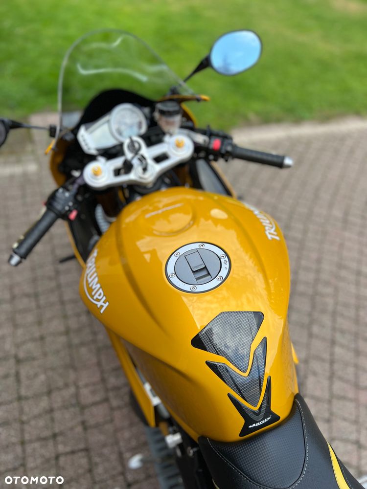Triumph Daytona - 23