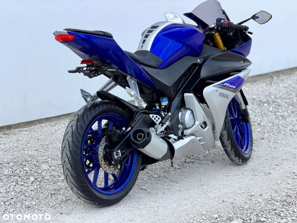 Yamaha YZF - 3