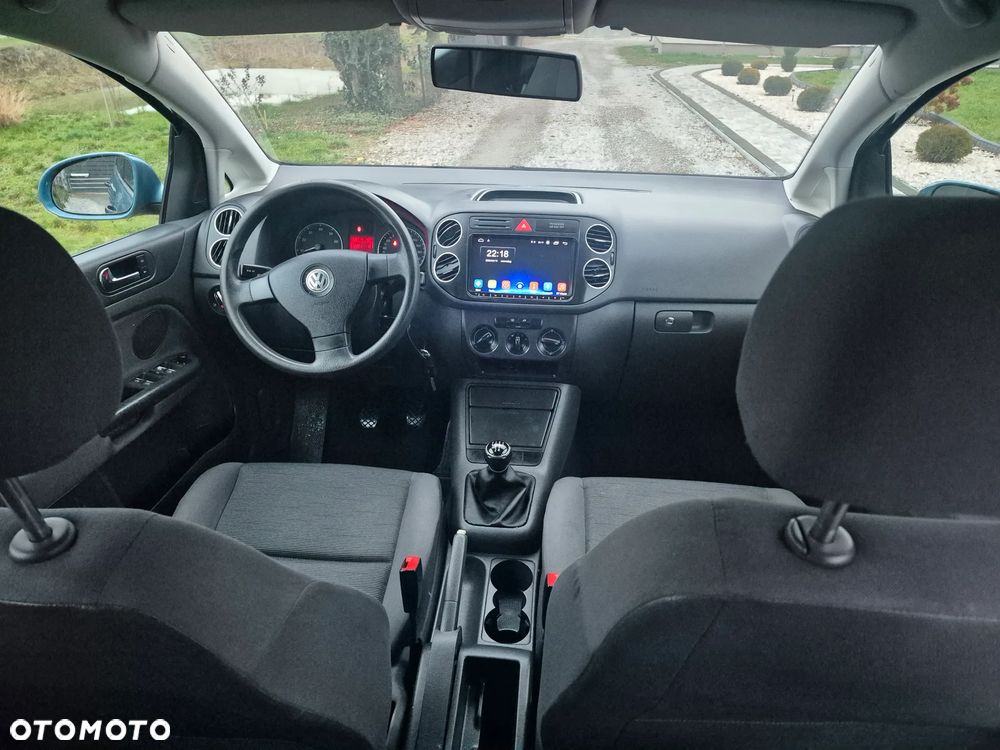 Volkswagen Golf Plus - 17