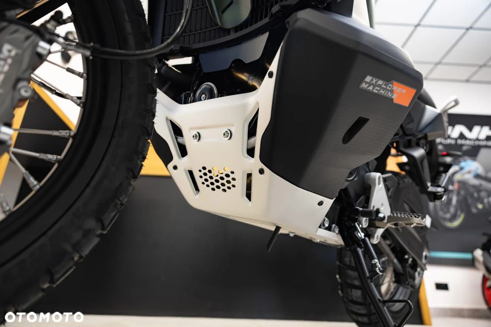 CFMoto MT-X - 10