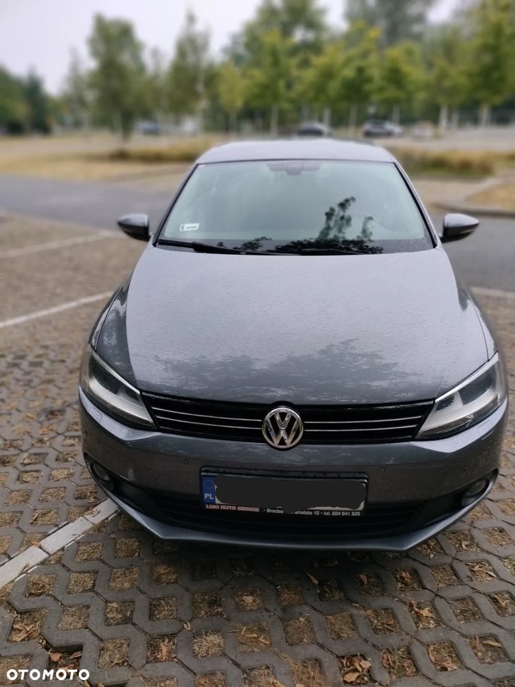 Volkswagen Jetta 1.6 TDI Comfortline - 1
