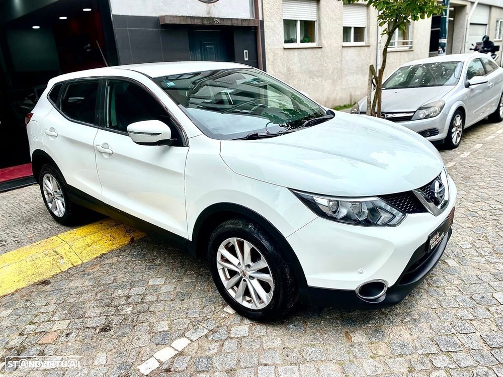 Nissan Qashqai 1.6 dCi Acenta 4x4i — fotografia 4