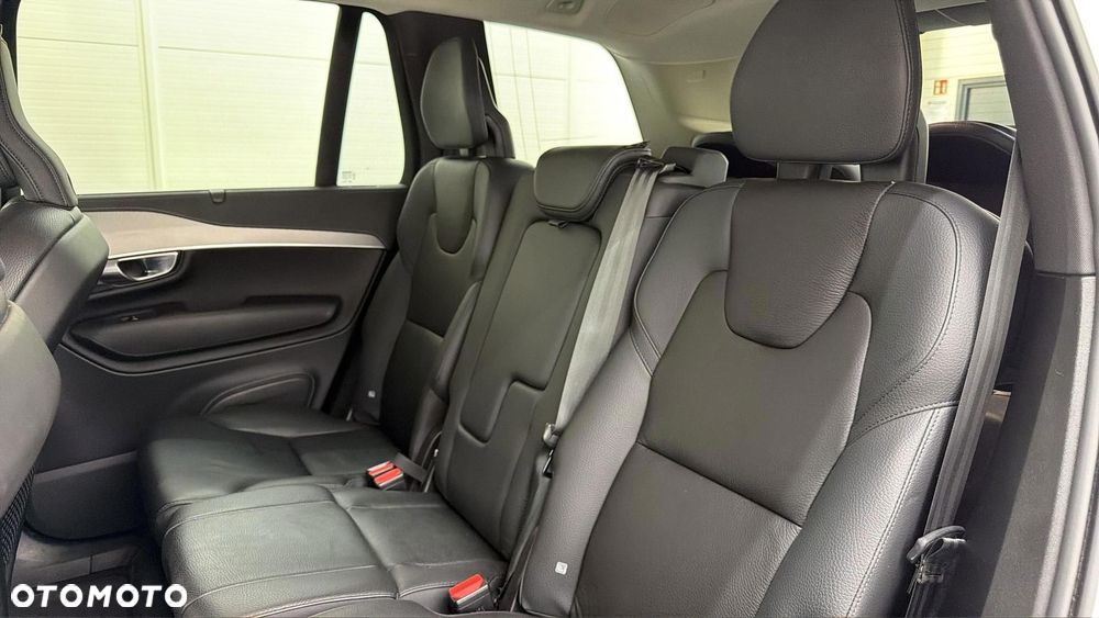 Volvo XC 90 T8 AWD Plug-In Hybrid Plus Bright 7os - 17