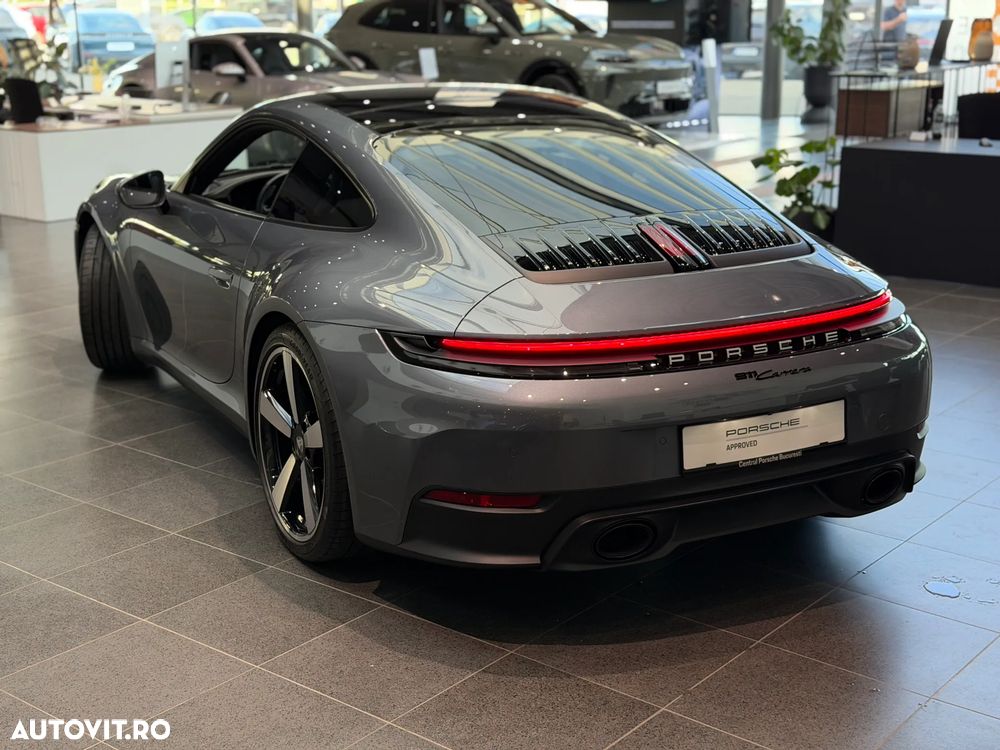 Porsche 911 Carrera PDK - 3