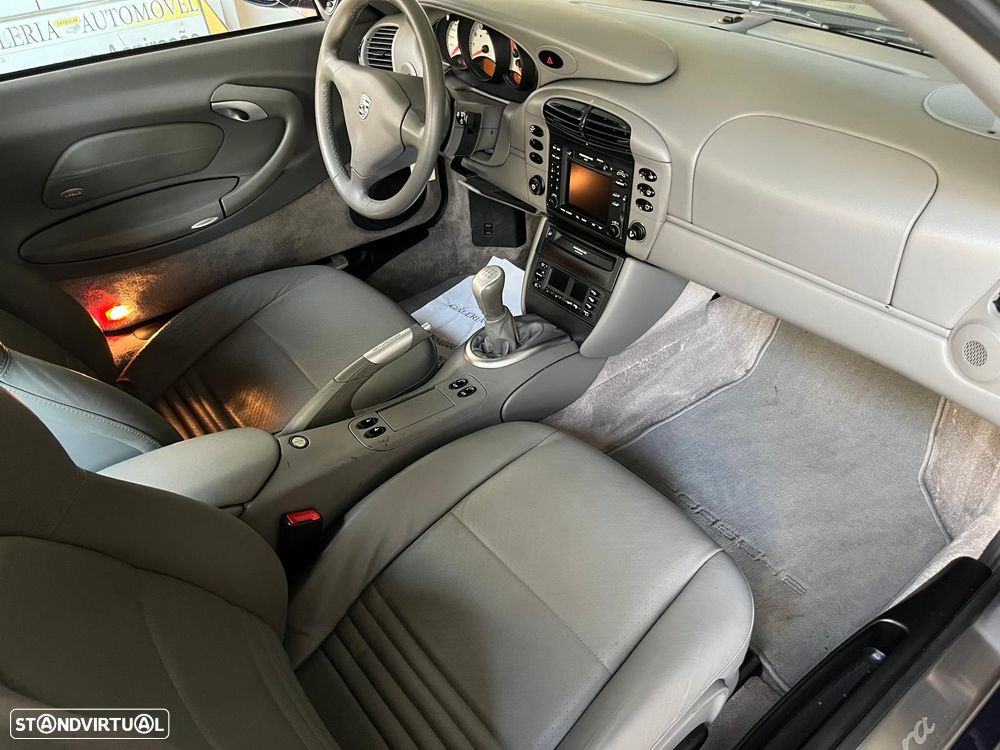 Porsche 911 (996) - 8