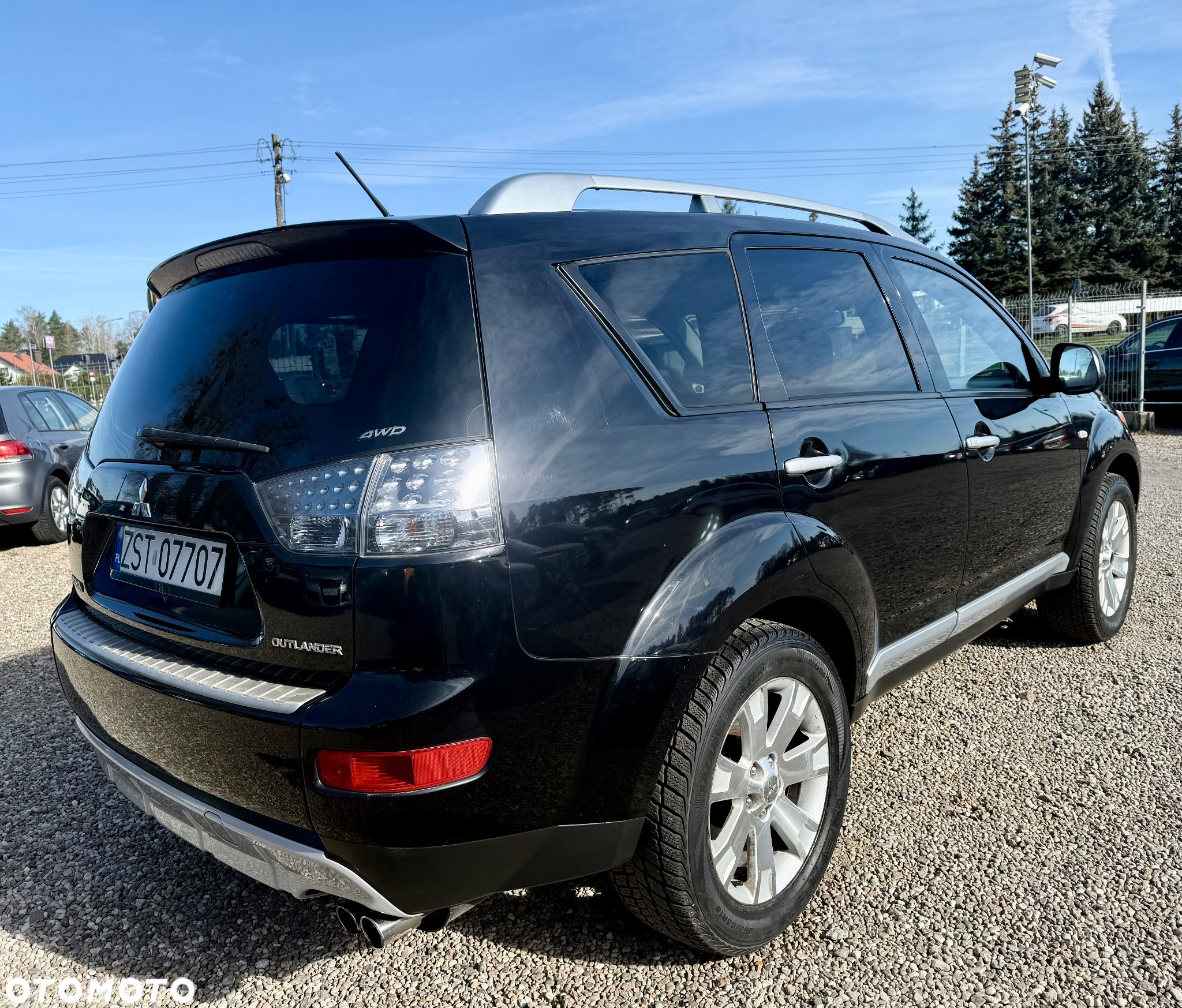 Mitsubishi Outlander 2.0 DID Intense + SE - 8