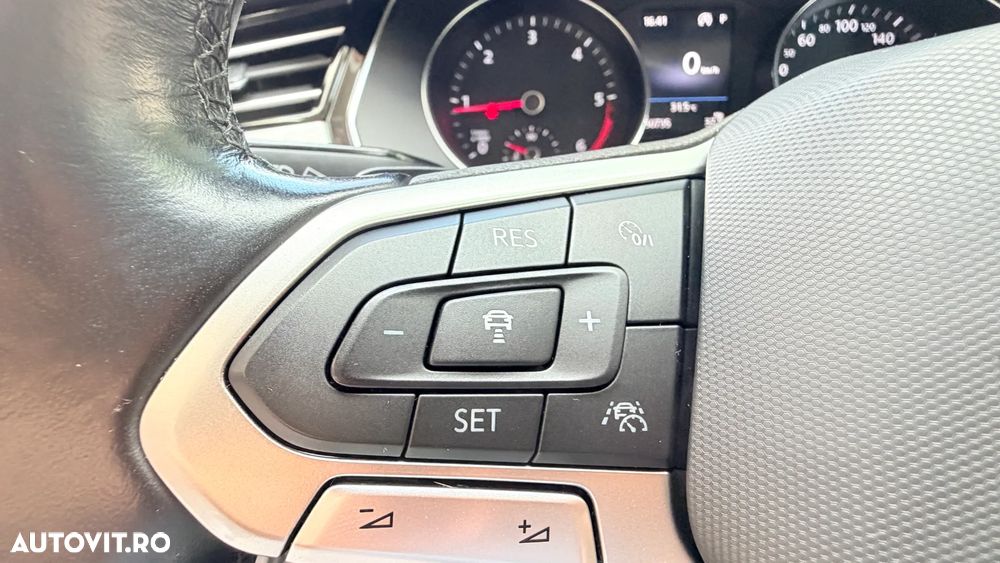 Volkswagen Passat 2.0 TDI DSG Comfortline - 22