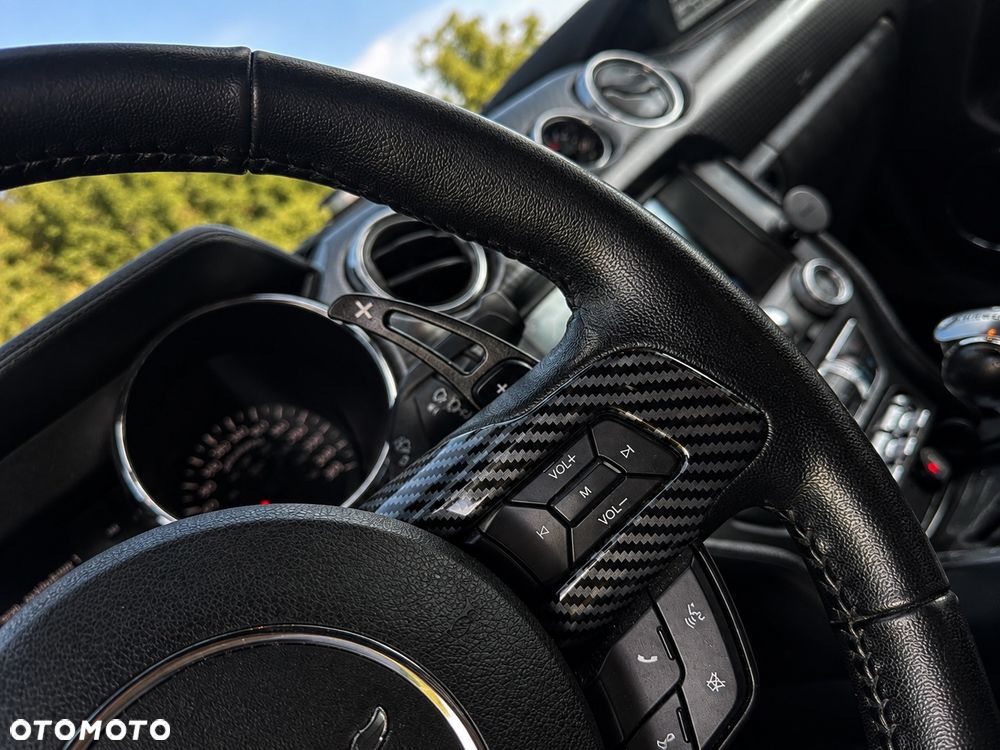 Ford Mustang - 12