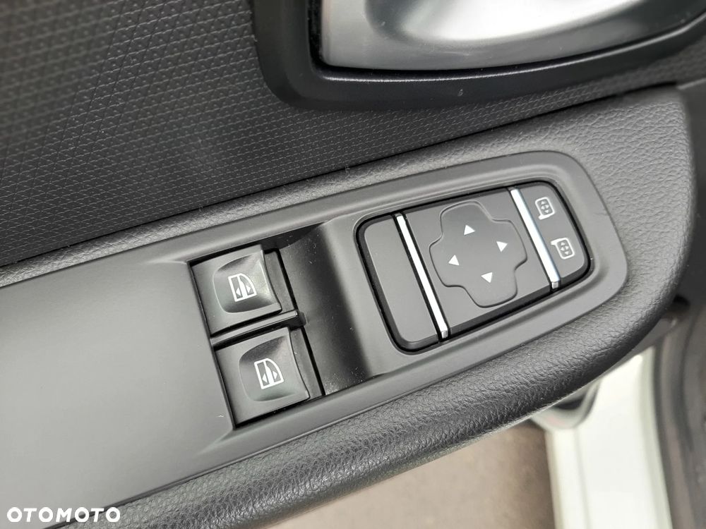Renault Clio Energy dCi 90 EDC Experience - 12
