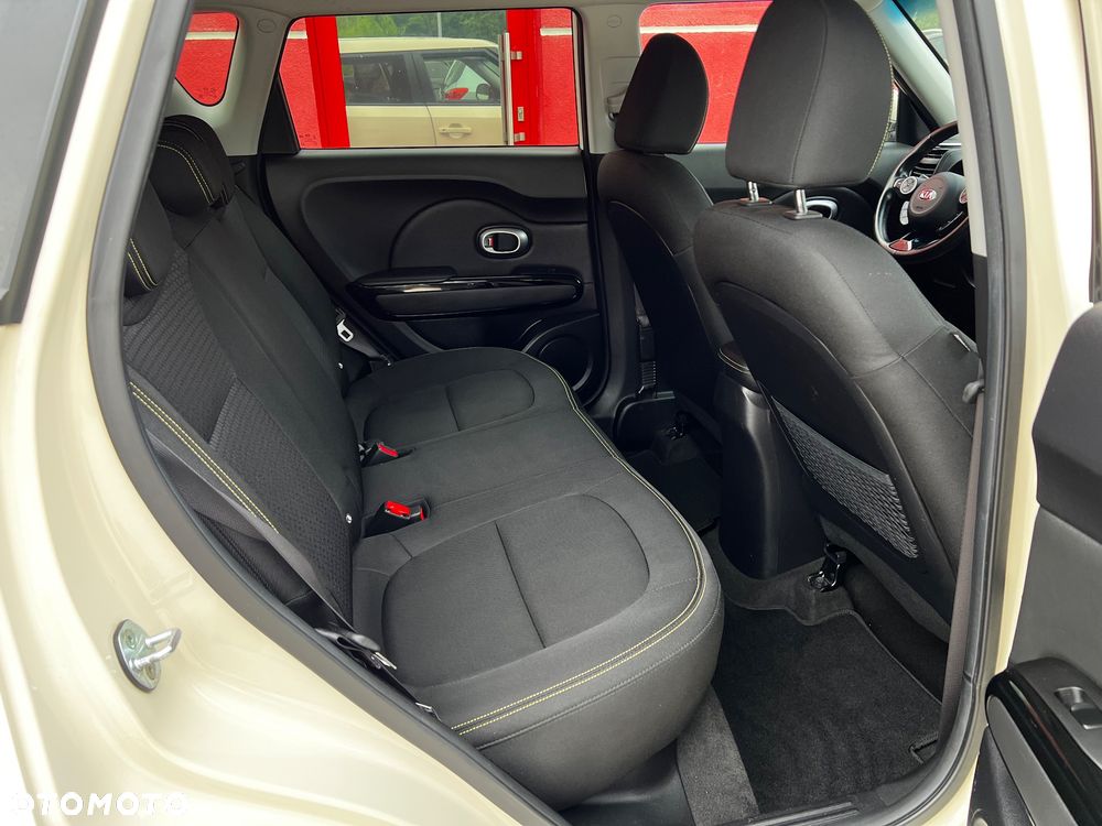 Kia Soul 1.6 CRDI Attract - 32