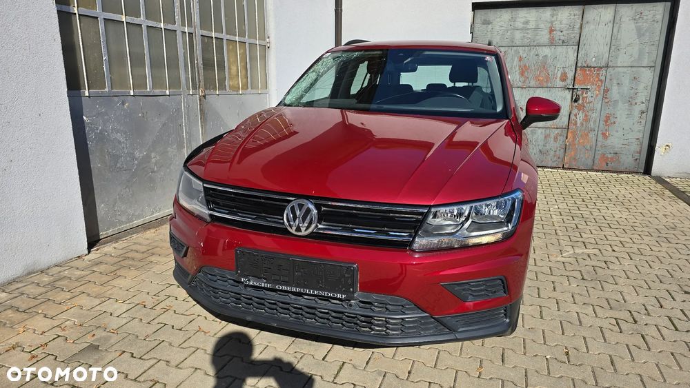 Volkswagen Tiguan - 19