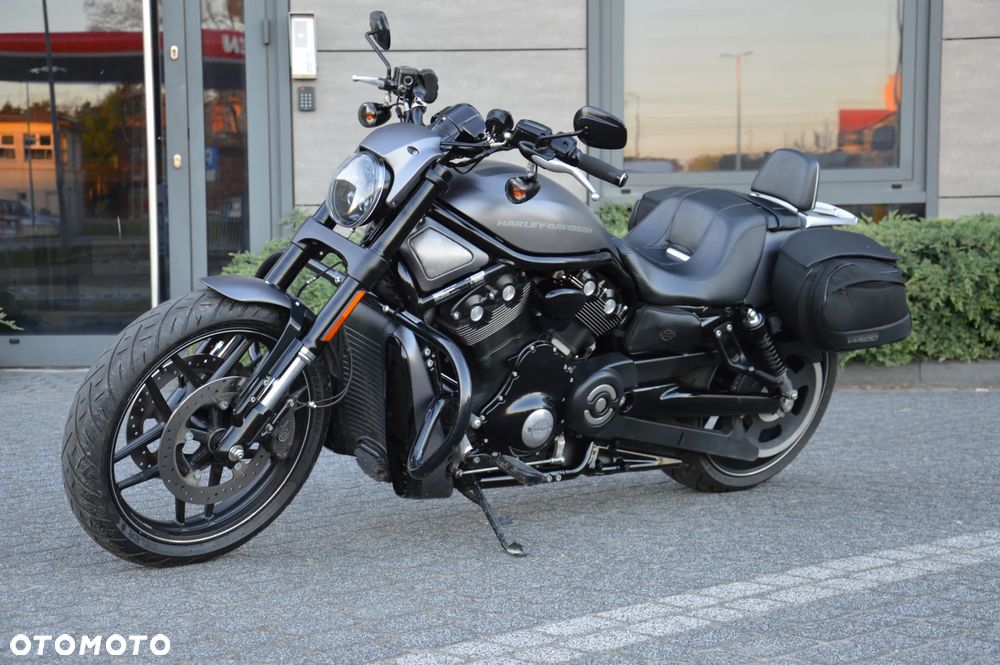 Harley-Davidson V-Rod Night Rod - 3
