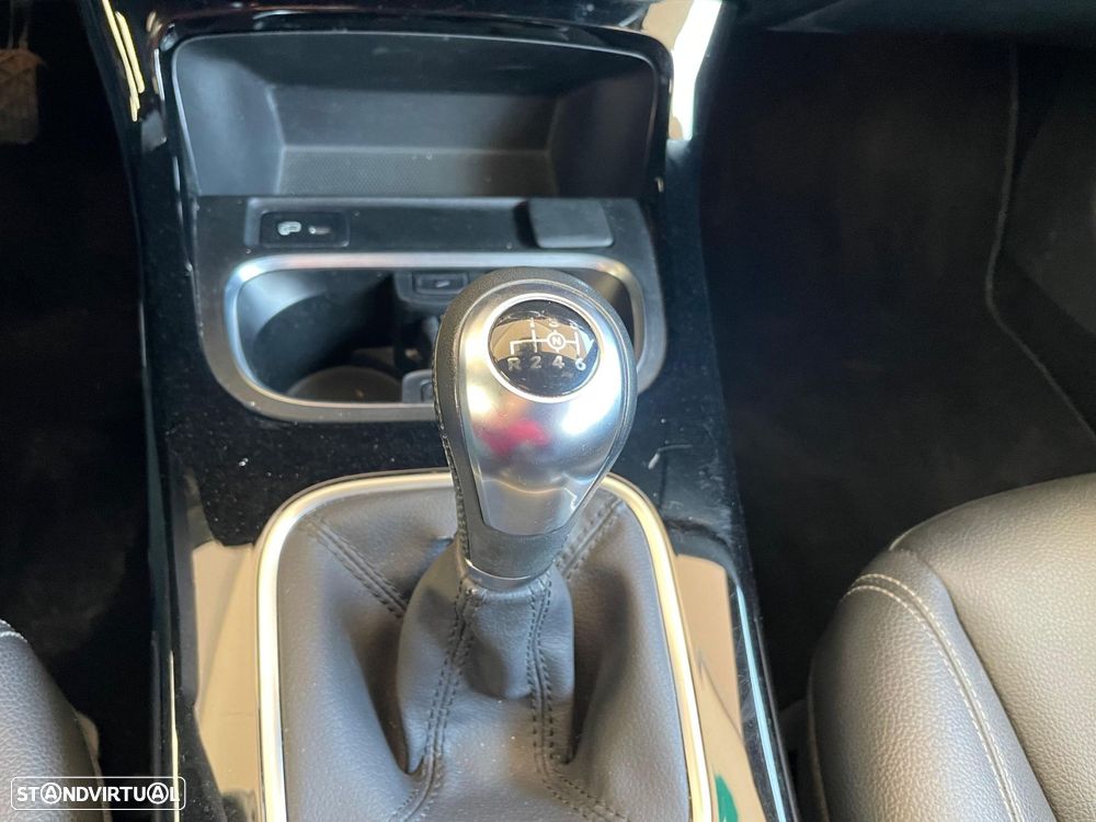 Mercedes-Benz A 180 Advanced Progressive - 28