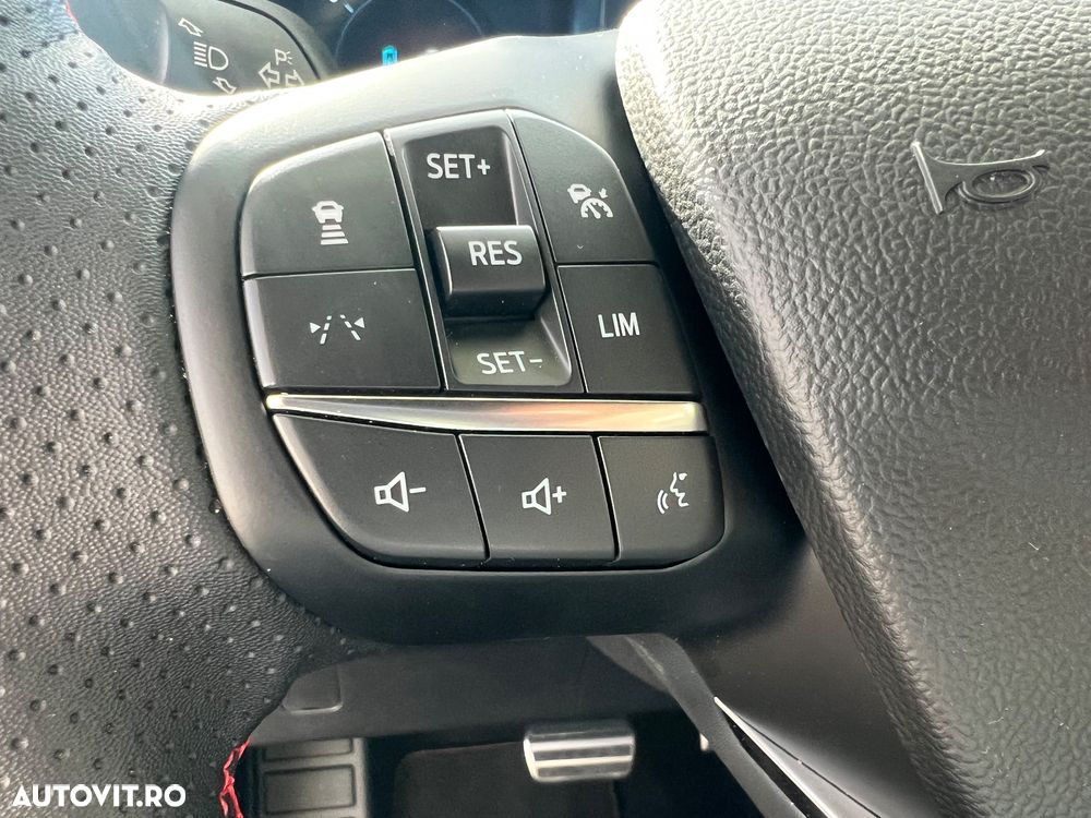 Ford Kuga 2.5 Duratec FWD PHEV ST-Line X - 14