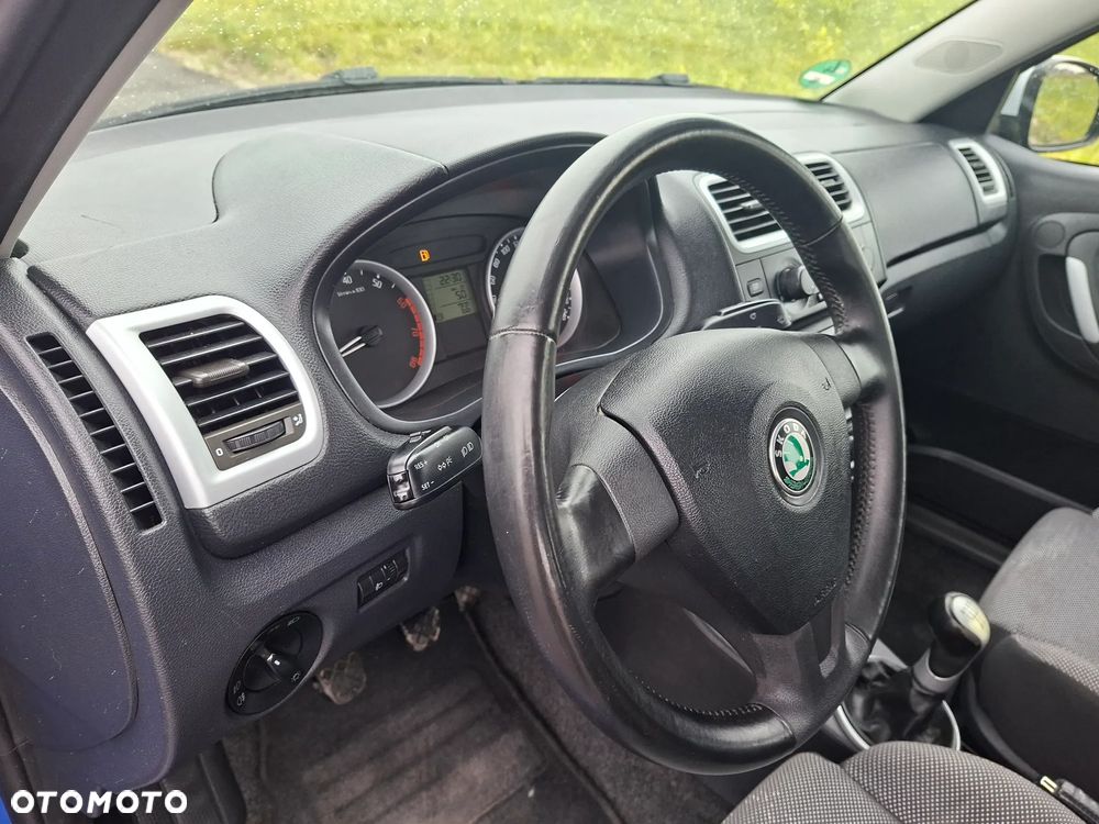 Skoda Fabia 1.4 16V Ambiente - 17