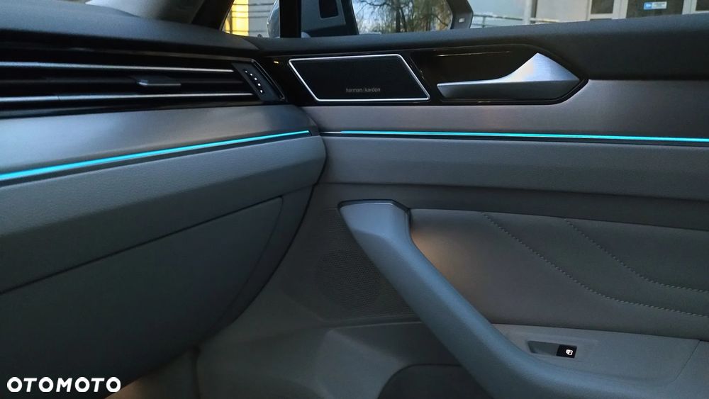 Volkswagen Passat 2.0 TDI 4Mot Elegance DSG - 10