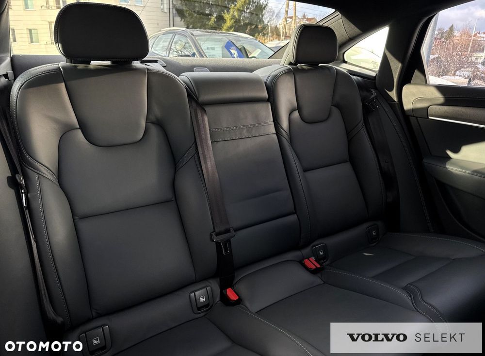 Volvo S90 - 33