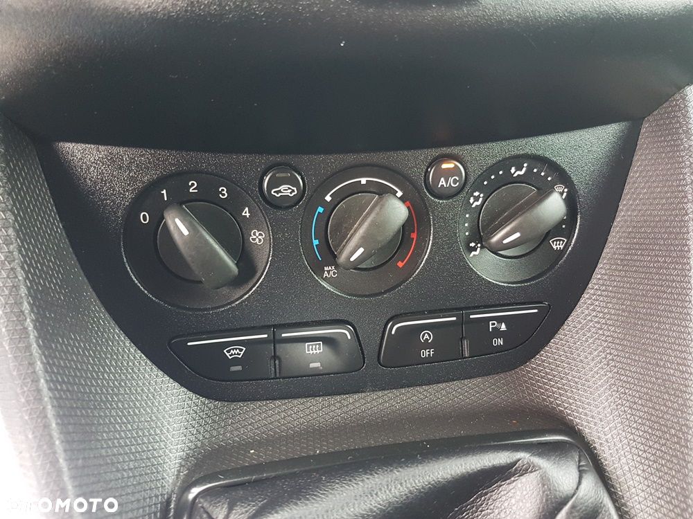 Ford TRANSIT CONNECT - 18