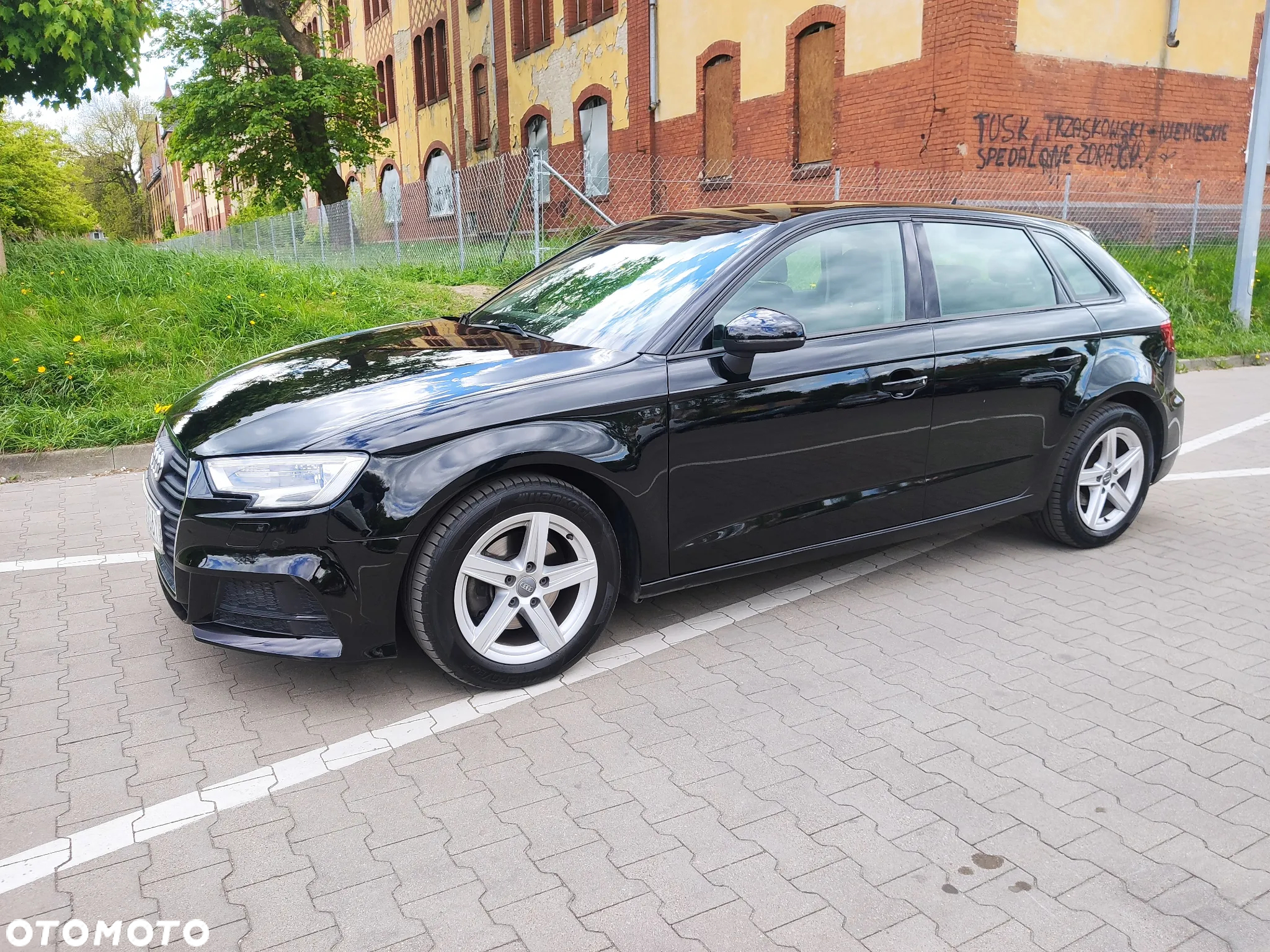 Audi A3 ver-1-6-tdi-sportback - 2