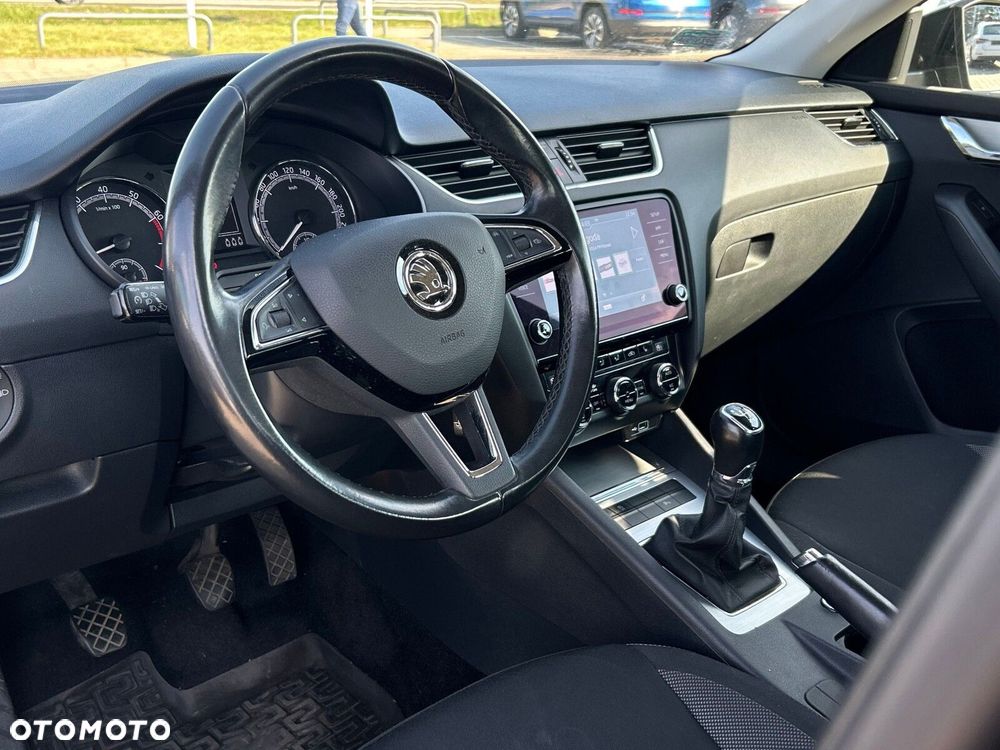 Skoda Octavia 1.5 TSI ACT Ambition - 10