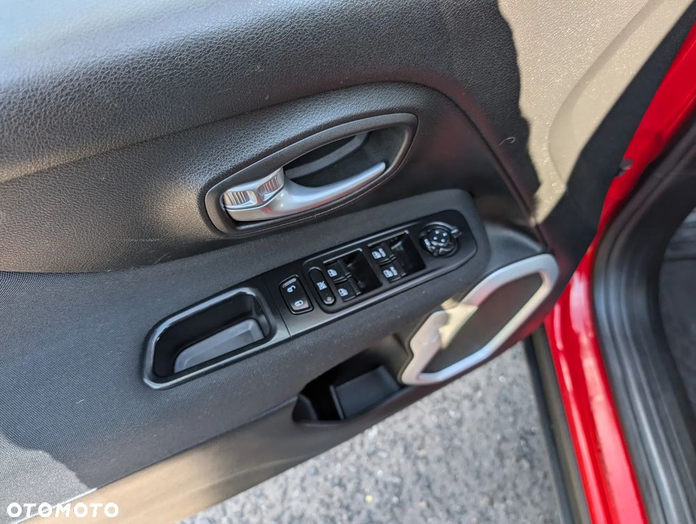 Jeep Renegade - 25