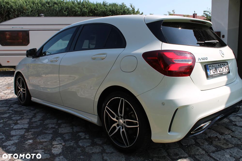 Mercedes-Benz Klasa A 180 7G-DCT AMG Line - 9