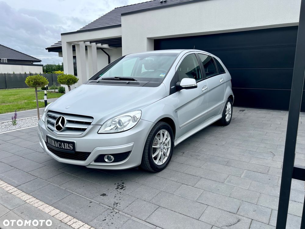 Mercedes-Benz Klasa B 180 BlueEFFICIENCY SPORT EDITION - 3