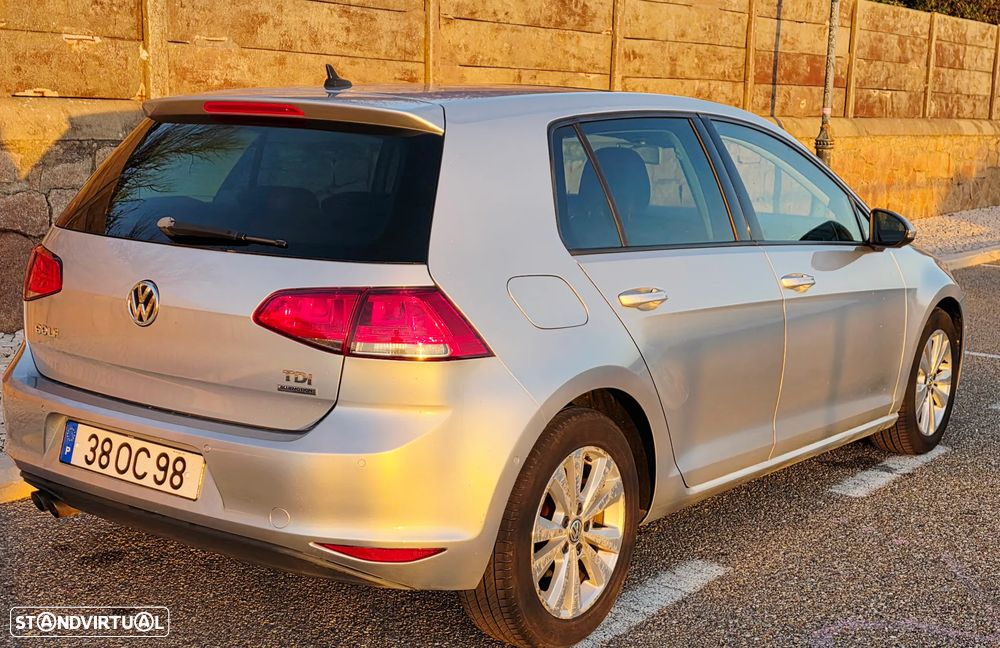 VW Golf 2.0 TDi DPF DSG Highline - 3