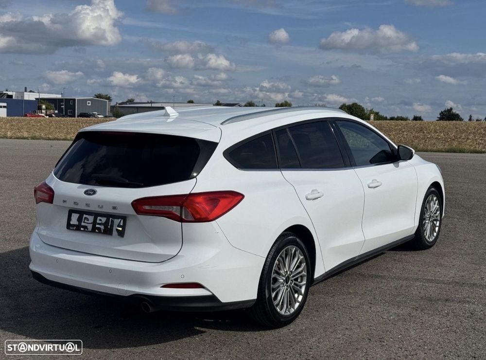 Ford Focus SW 1.5 EcoBlue S&S Aut. TITANIUM - 4