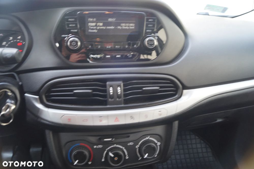 Fiat Tipo 1.4 16v Easy EU6d - 20