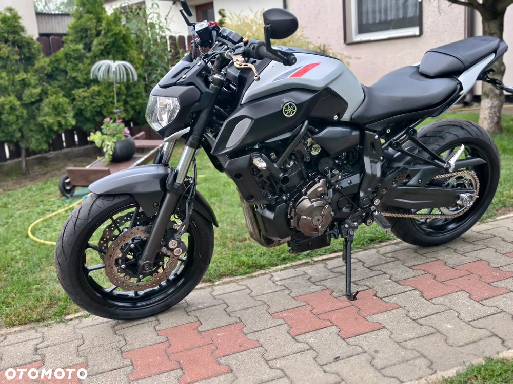 Yamaha MT - 18