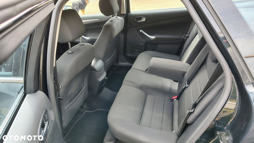 Ford Mondeo 2.0 TDCi Titanium - 9