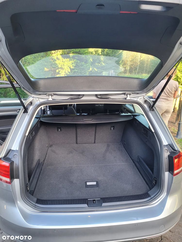 Volkswagen Passat 2.0 TDI BMT Comfortline - 15