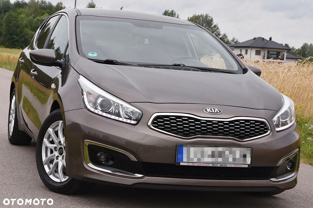 Kia Ceed 1.6 GDI L Business Line - 11