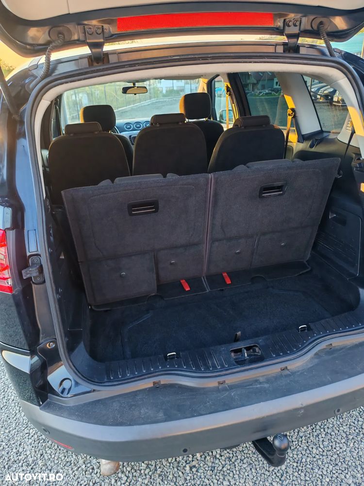 Ford S-Max 2.0 TDCi Titanium - 26