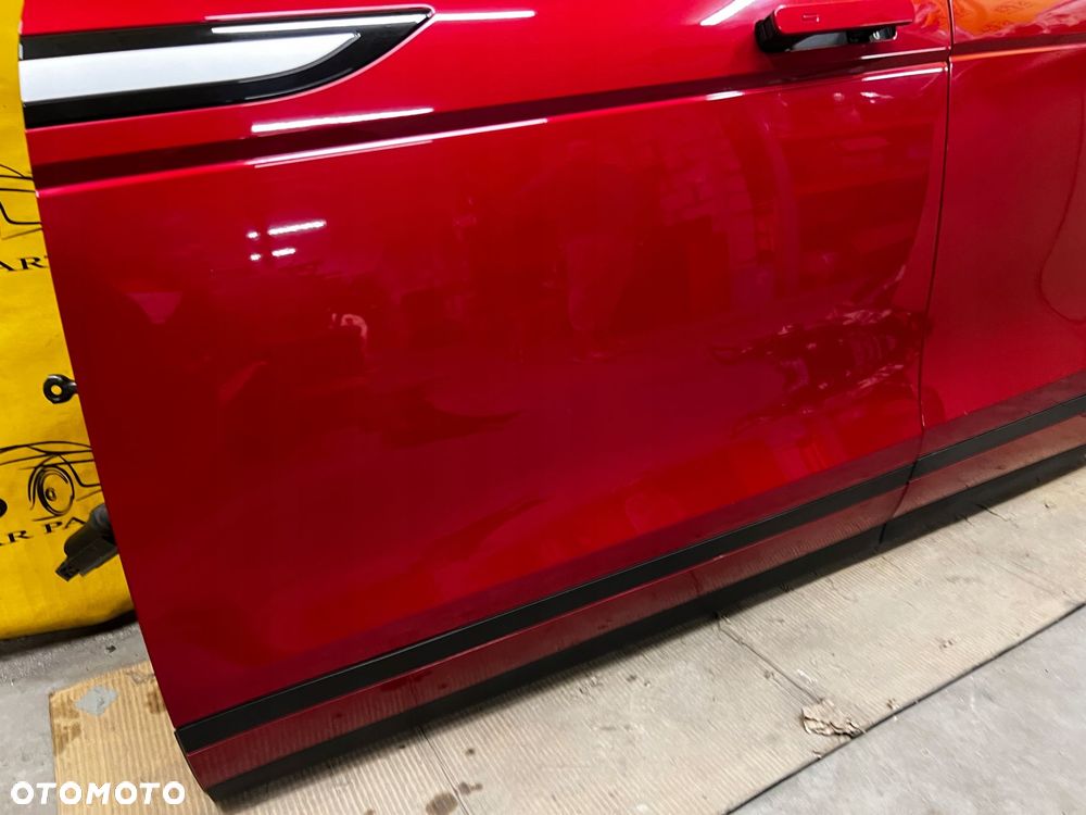 DRZWI LEWA STRONA LEWY PRZÓD TYŁ RANGE ROVER EVOQUE II L551 FIRENZE RED - 5