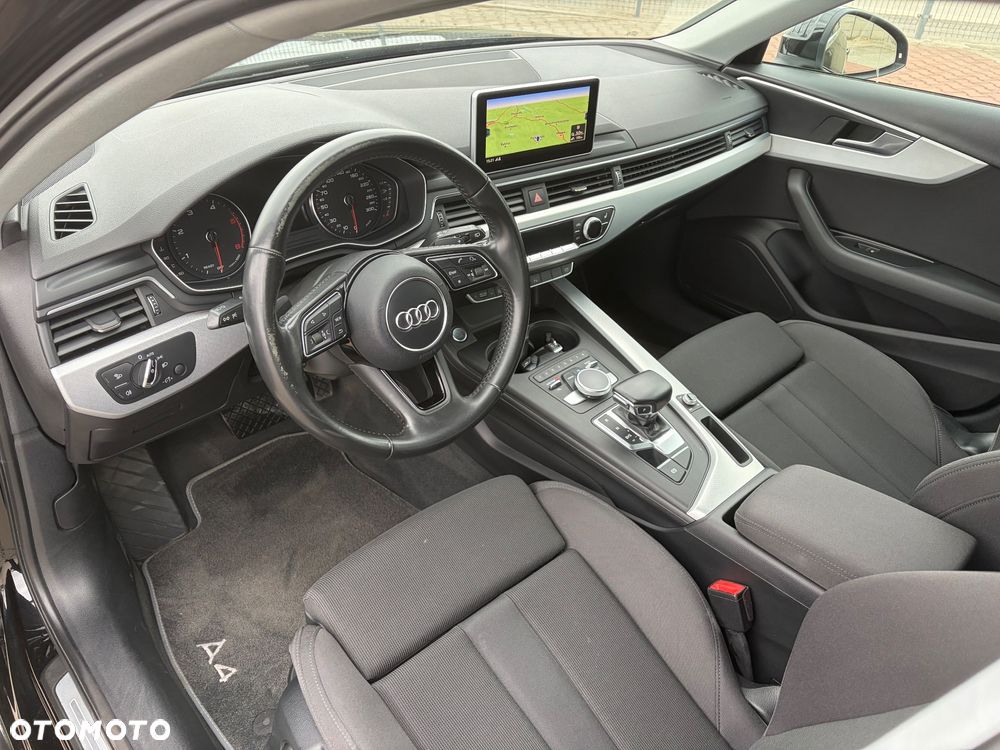 Audi A4 Avant 2.0 TDI DPF clean diesel multitronic S line Sportpaket - 10