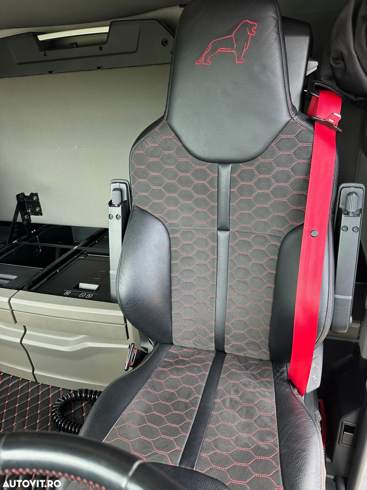 MAN TGX 510 GX  Individual Lion S Exclusive - 27