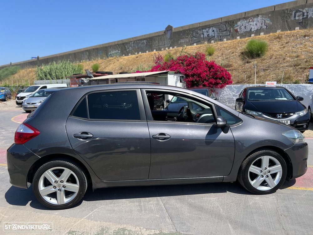 Toyota Auris 1.4 D-4D Sol - 5