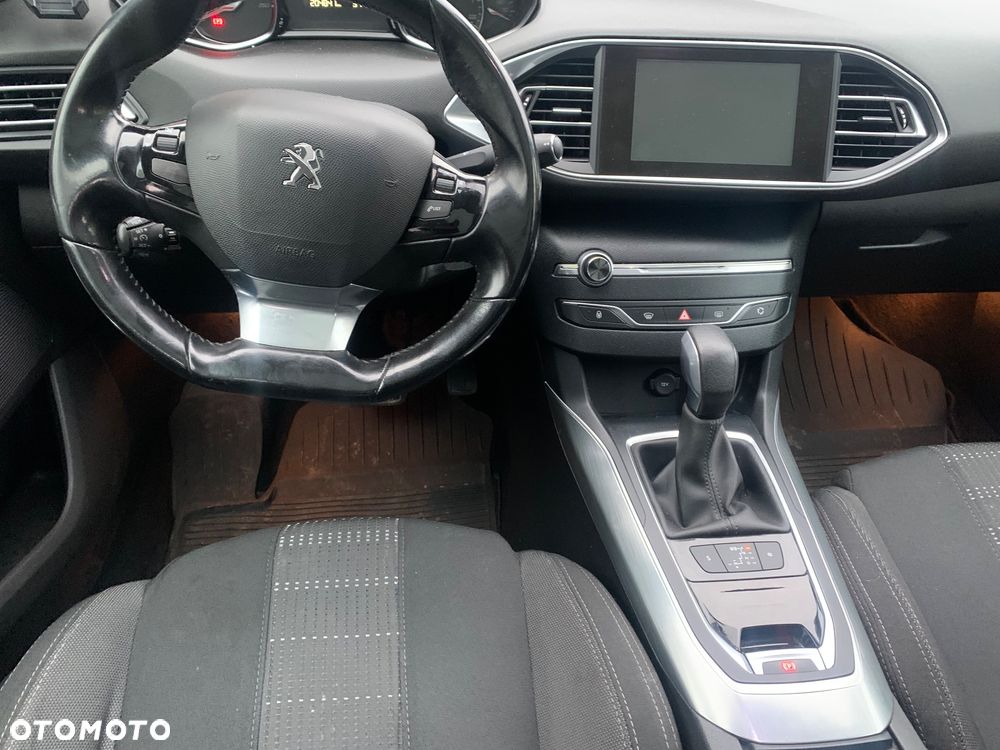 Peugeot 308 BlueHDi 150 Automatik Stop & Start Allure - 9
