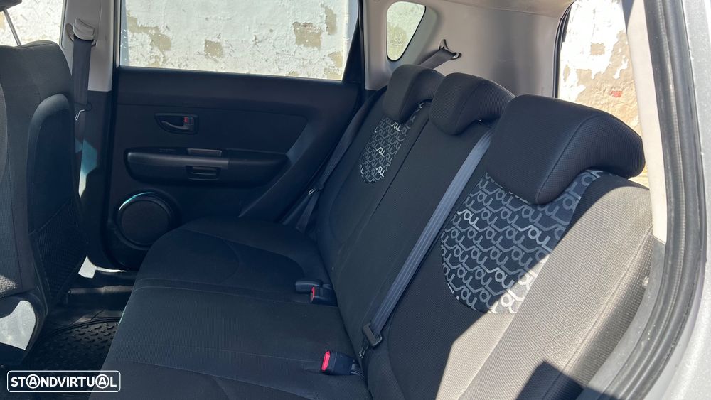Kia Soul 1.6 CRDi EX - 11