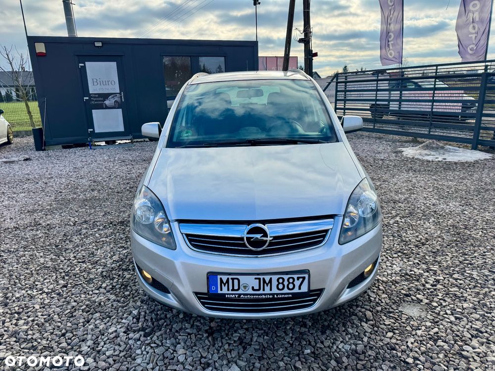 Opel Zafira - 25
