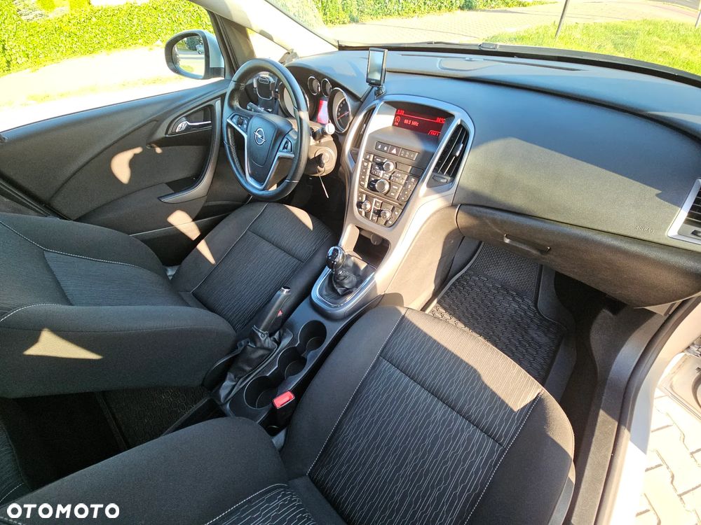 Opel Astra 1.6 CDTI Enjoy - 10