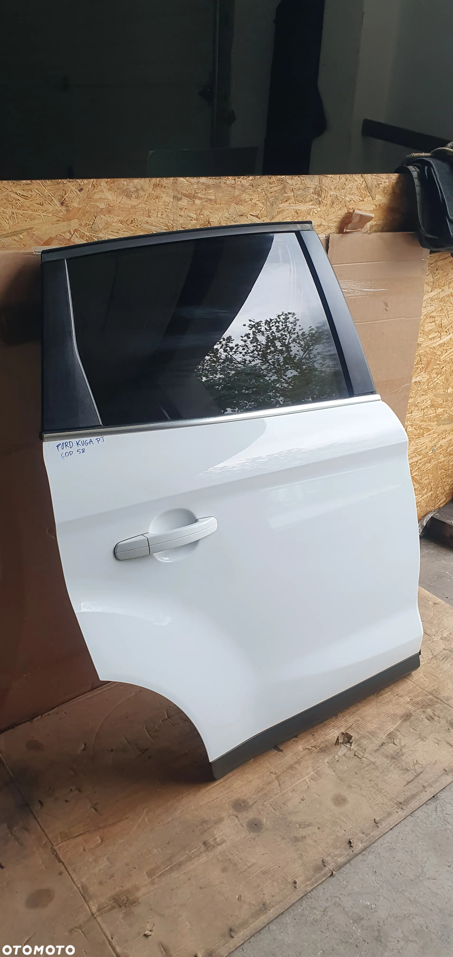 Drzwi prawy tył tylne prawe Ford Kuga MK1 58 - 3