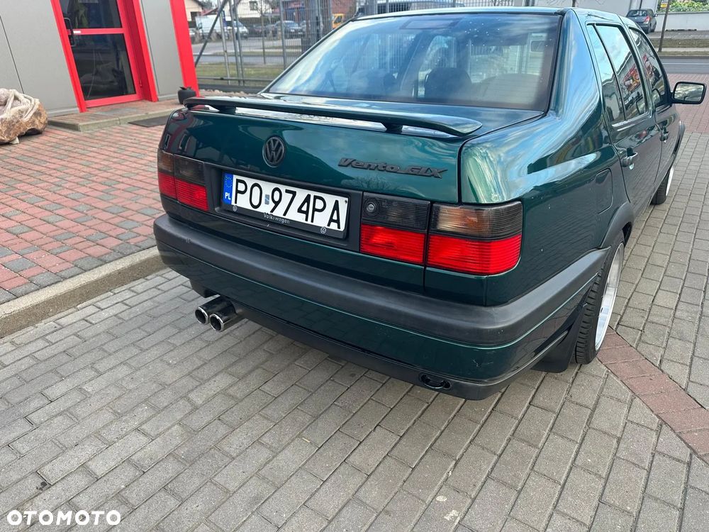 Volkswagen Vento - 4