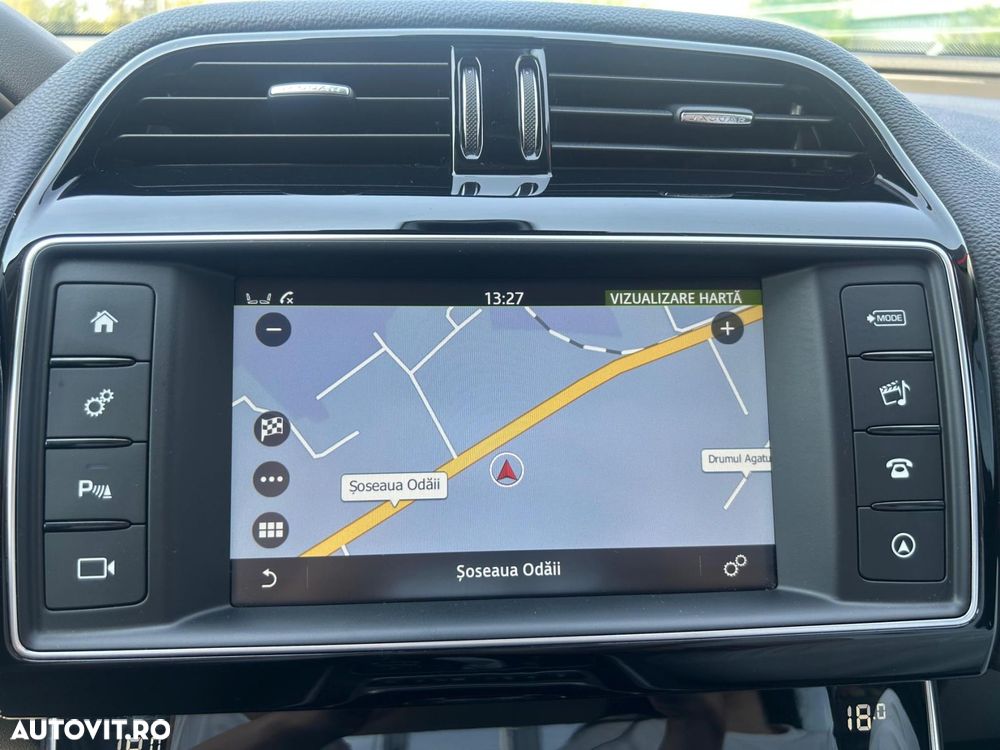 Jaguar XE 20d Aut. Prestige - 23