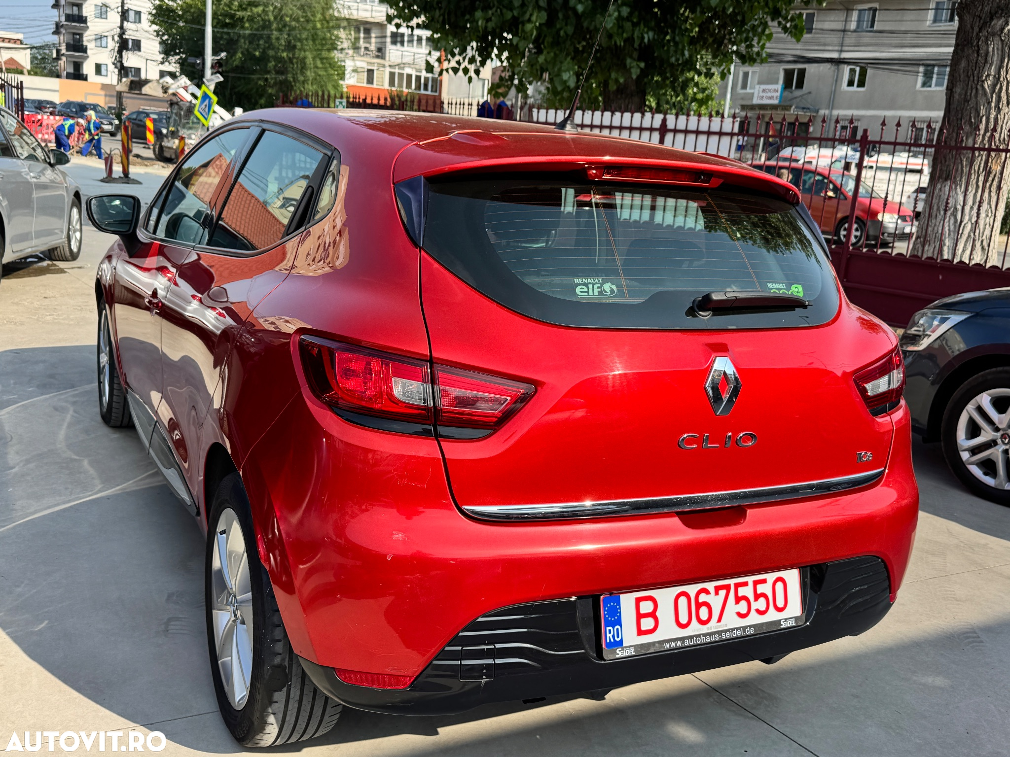 Renault Clio (Energy) TCe 90 Start & Stop INTENS - 6