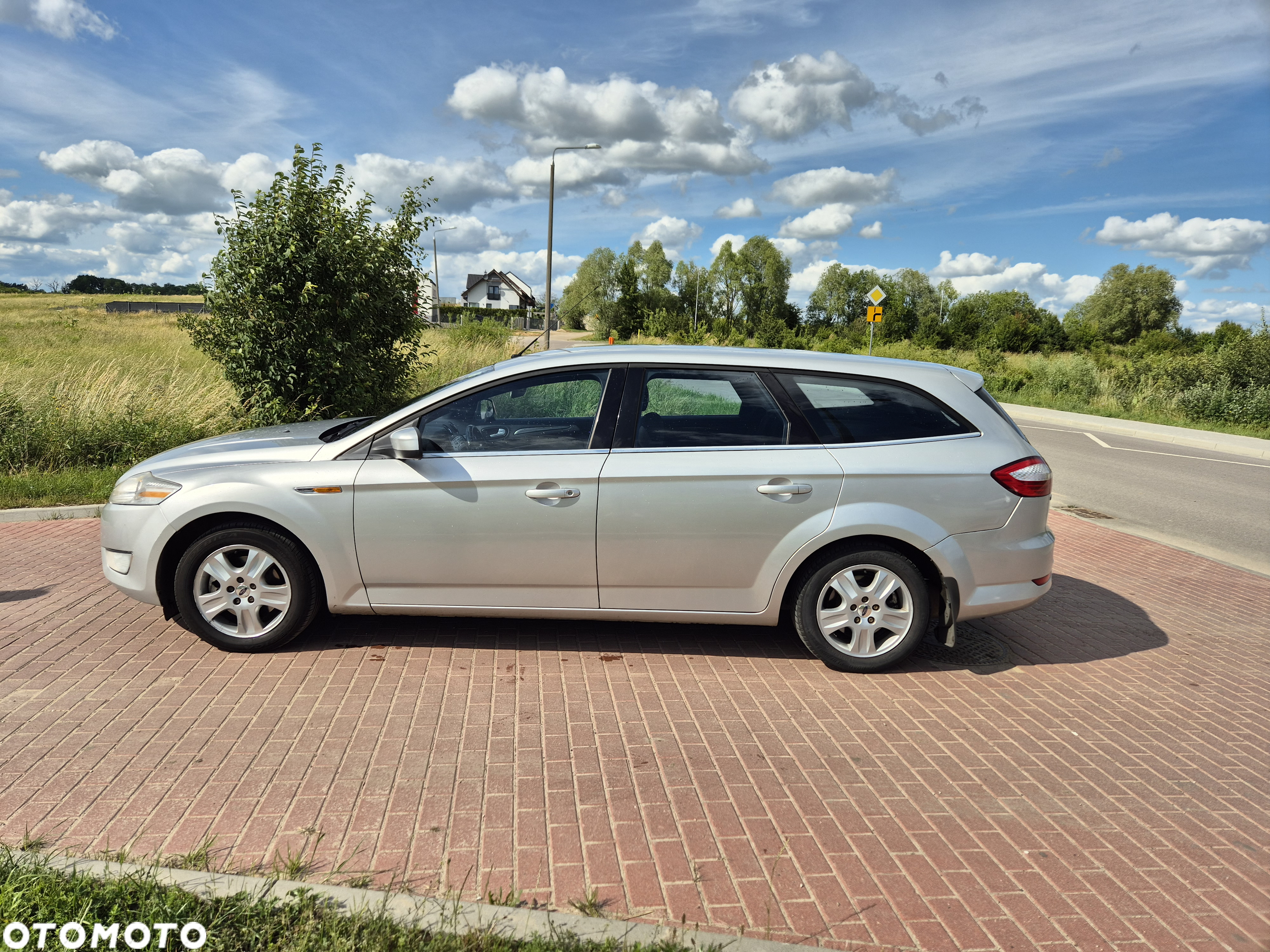 Ford Mondeo 2.0 TDCi Ambiente - 2