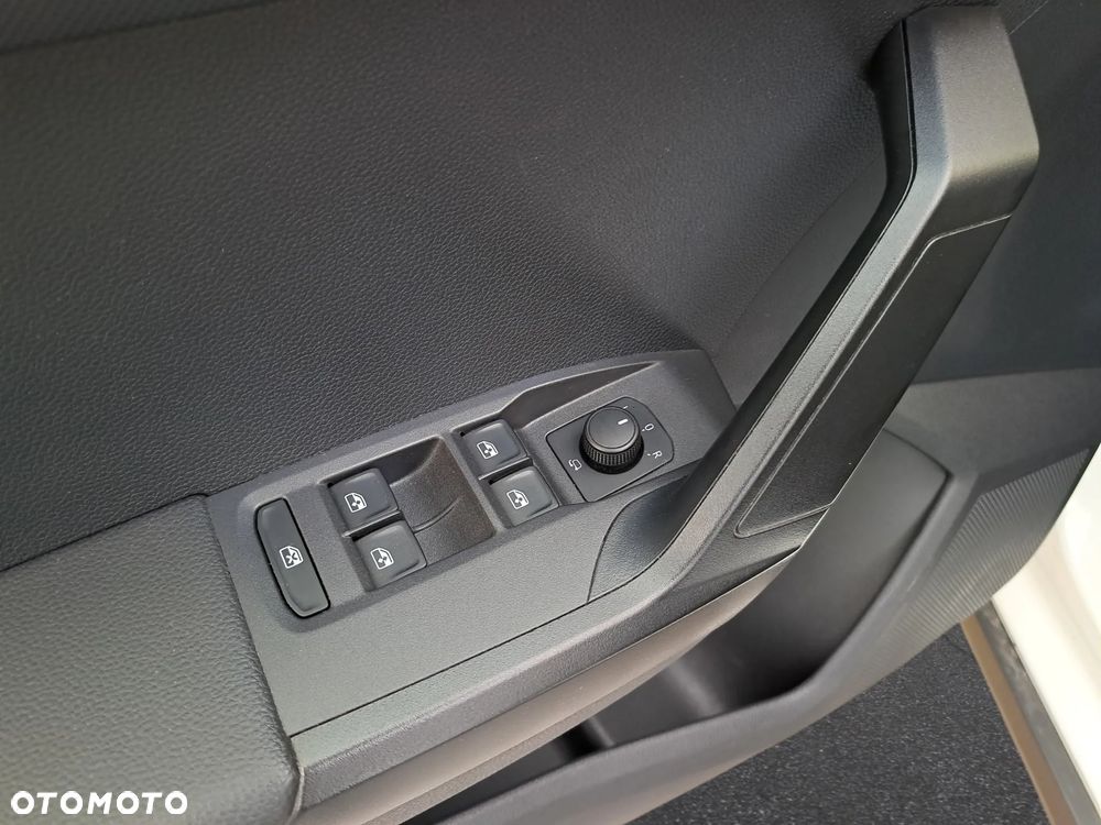 Seat Arona 1.0 TSI Marina S&S DSG - 19