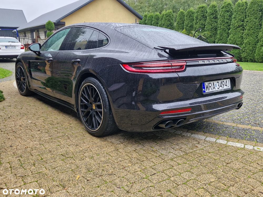 Porsche Panamera 4S - 5